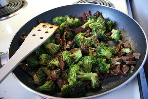 Low Calorie Beef and Broccoli Stir-Fry recipe – 153 calories
