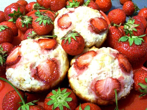 Strawberry Muffins recipe – 163 calories